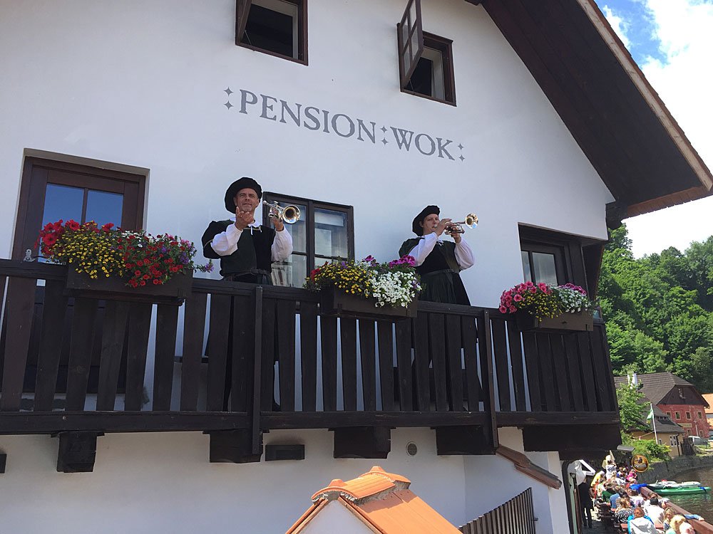 Český Krumlov Five-leaf rose festival terrace pension WOK